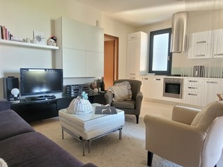 Trilocale in Affitto a Manerba del Garda, 550&euro;, 55 m², arredato