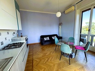 Trilocale in Affitto a Milano, 1'750&euro;, 87 m², arredato