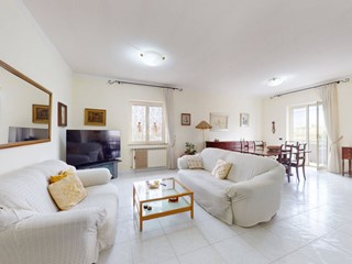 Quadrilocale in Vendita a Mugnano di Napoli, 339'000&euro;, 185 m²