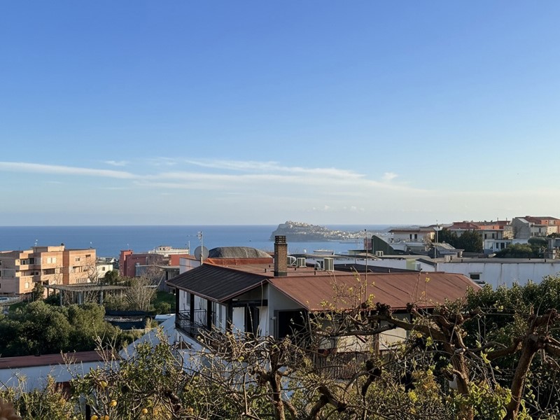 Quadrilocale in Vendita a Monte di Procida, 410'000&euro;, 150 m²