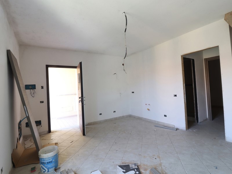 Appartamento in Vendita a Riccò del Golfo di Spezia, 72'000&euro;, 93 m²