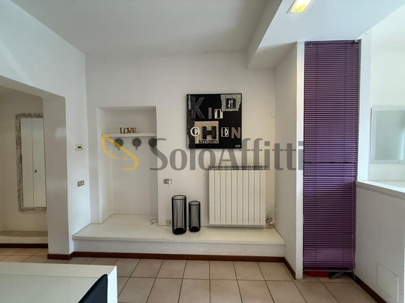 Trilocale in Affitto a Novara, zona San Martino, 900&euro;, 110 m², arredato