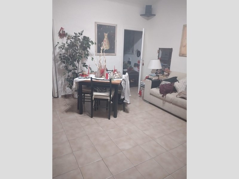 Appartamento in Vendita a Livorno, 105'000&euro;, 90 m²