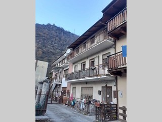 Appartamento in Vendita a Venaus, 44'043&euro;, 228 m², con Box