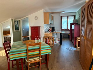 Attico in Vendita a Viareggio, zona Torre Del Lago Puccini, 190'000&euro;, 65 m², arredato