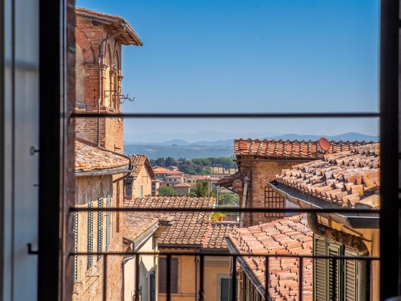 Appartamento in Vendita a Siena, 905'000&euro;, 148 m²