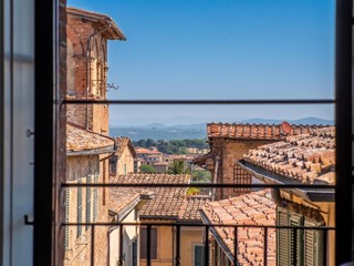 Appartamento in Vendita a Siena, 905'000&euro;, 148 m²