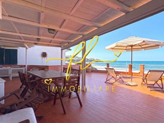 Appartamento in Vendita a Rosignano Marittimo, zona Castiglioncello, 1'100'000&euro;, 125 m², arredato