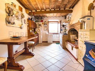 Quadrilocale in Vendita a Campiglia Marittima, 123'000&euro;, 74 m², arredato