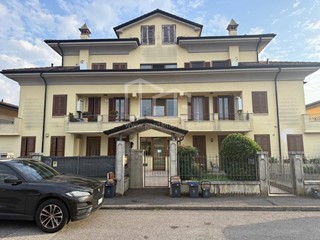 Bilocale in Vendita a Orzinuovi, 89'000&euro;, 70 m²