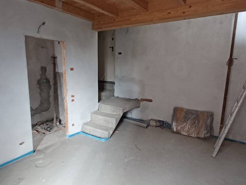 Bilocale in Vendita a Giussano, 78'000&euro;, 67 m²