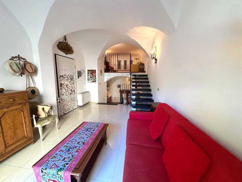 Quadrilocale in Vendita a Albenga, 315'000&euro;, 90 m²