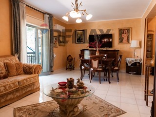 Quadrilocale in Vendita a Melilli, 100'000&euro;, 100 m²