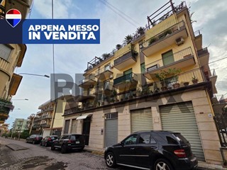 Appartamento in Vendita a Giarre, 105'000&euro;, 135 m²