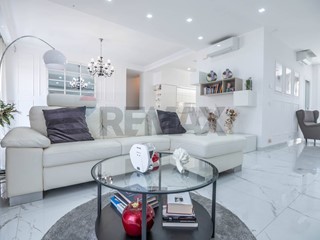 Appartamento in Vendita a Ramacca, 147'000&euro;, 179 m²