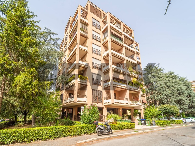 Appartamento in Vendita a Roma, 469'000&euro;, 157 m²