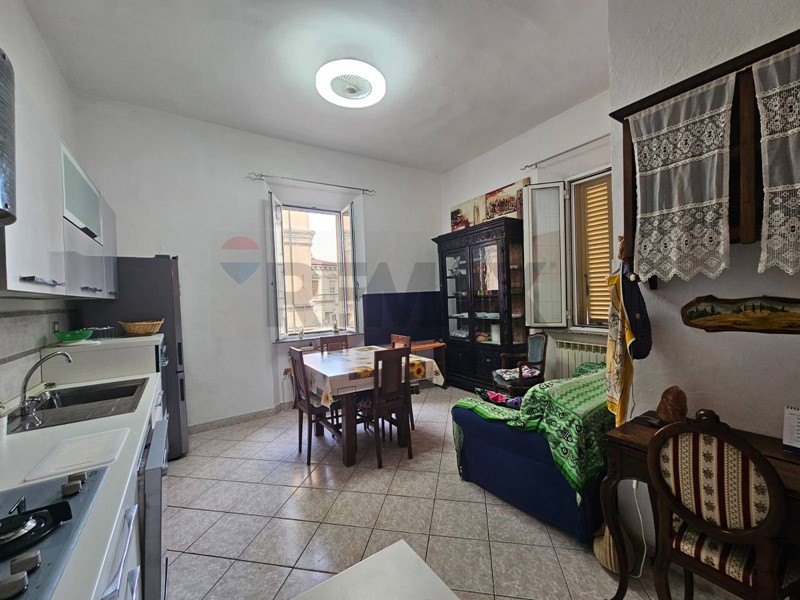 Quadrilocale in Vendita a Piombino, 140'000&euro;, 70 m²