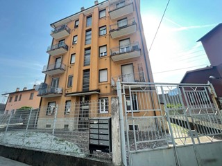 Bilocale in Vendita a Lecco, 75'000&euro;, 58 m²