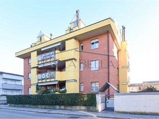 Trilocale in Vendita a Cesano Maderno, 229'000&euro;, 92 m²