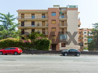 Trilocale in Vendita a Catania, 80'000&euro;, 68 m²
