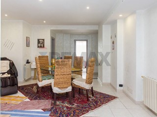 Appartamento in Vendita a Belpasso, 129'000&euro;, 160 m²