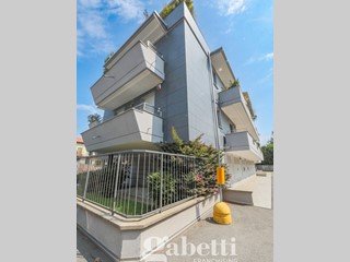 Trilocale in Vendita a Busto Arsizio, 295'000&euro;, 115 m², con Box