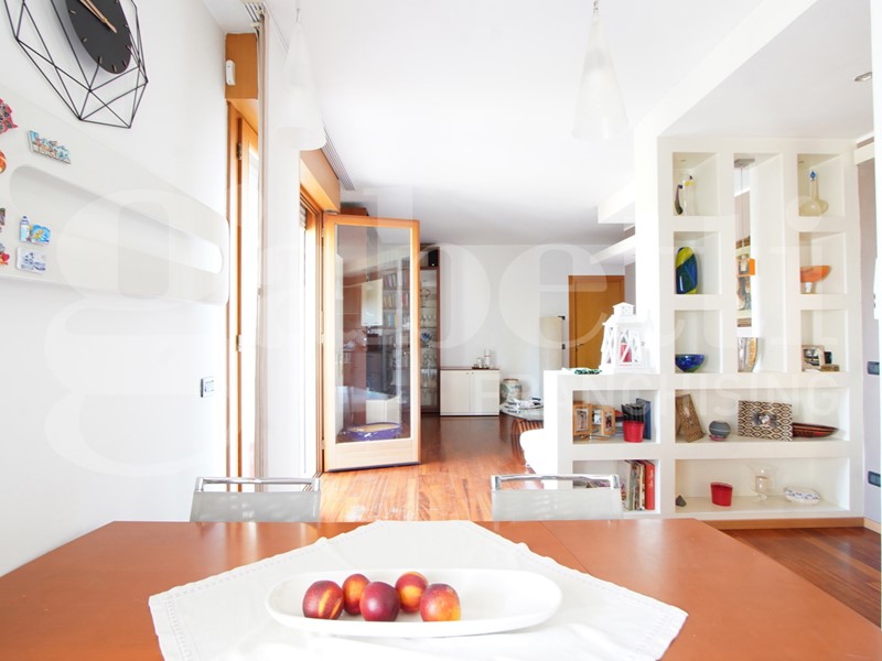 Appartamento in Vendita a Venezia, 390'000&euro;, 125 m², con Box