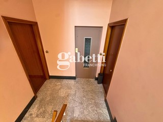 Bilocale in Vendita a Torino, 110'000&euro;, 64 m²