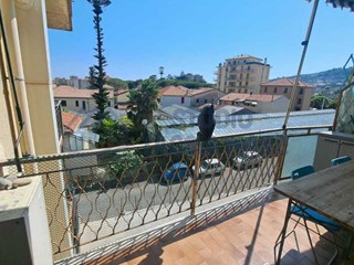 Monolocale in Vendita a Taggia, zona Arma Di Taggia, 118'000&euro;, 40 m², arredato