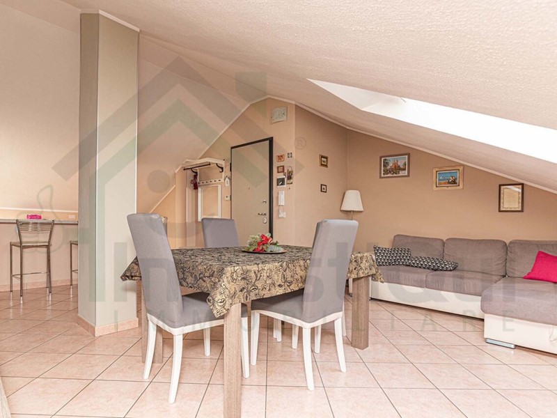 Trilocale in Affitto a Ciriè, 500&euro;, 65 m², arredato