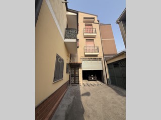 Bilocale in Vendita a Gravina di Catania, 125'000&euro;, 68 m², arredato, con Box