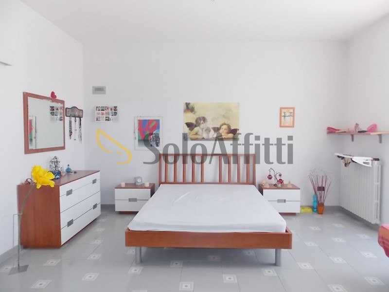 Trilocale in Affitto a Catanzaro, zona Giardini - San Leonardo, 500&euro;, 100 m², arredato