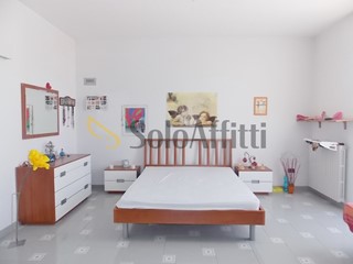 Trilocale in Affitto a Catanzaro, zona Giardini - San Leonardo, 500&euro;, 100 m², arredato