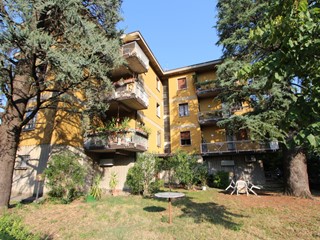Appartamento in Vendita a Valsamoggia, zona Monteveglio, 159'000&euro;, 95 m², con Box
