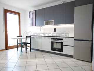 Quadrilocale in Vendita a Vicenza, 147'000&euro;, 89 m², arredato