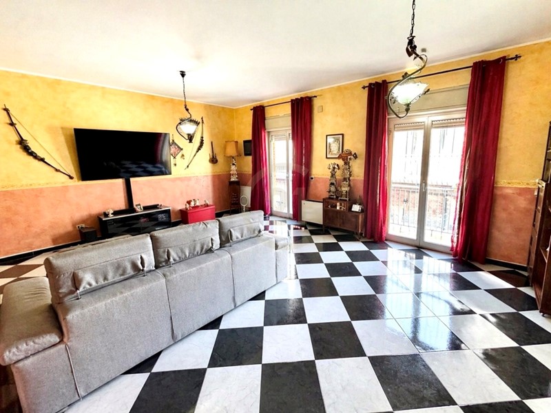 Appartamento in Vendita a Misterbianco, zona Centro, 129'000&euro;, 135 m²