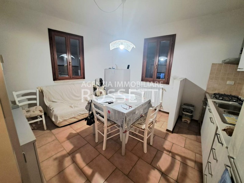 Bilocale in Vendita a Cerreto Guidi, 80'000&euro;, 45 m², arredato