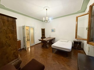 Appartamento in Affitto a Siena, 1'200&euro;, 115 m², arredato