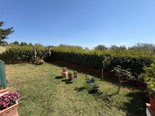 Quadrilocale in Vendita a Barberino Tavarnelle, zona Tavarnelle Val di Pesa, 290'000&euro;, 90 m², con Box