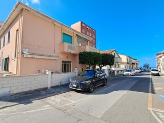 Trilocale in Vendita a Rosignano Marittimo, zona Rosignano Solvay, 169'000&euro;, 50 m², arredato
