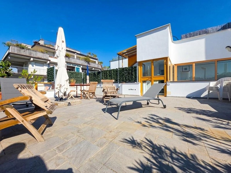 Trilocale in Vendita a Massa, zona Marina di Massa, 390'000&euro;, 75 m²