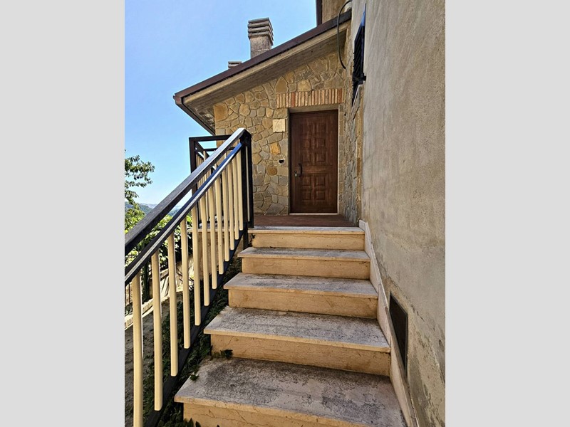 Trilocale in Vendita a Montorio al Vomano, 42'000&euro;, 110 m²