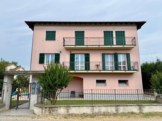 Appartamento in Vendita a Alessandria, 98'000&euro;, 90 m²