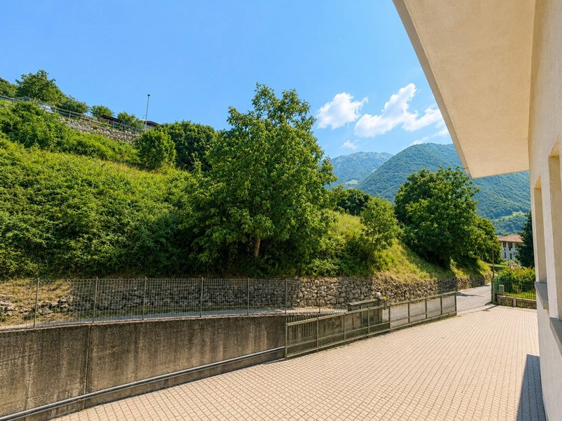 Quadrilocale in Vendita a Zone, 155'000&euro;, 160 m²