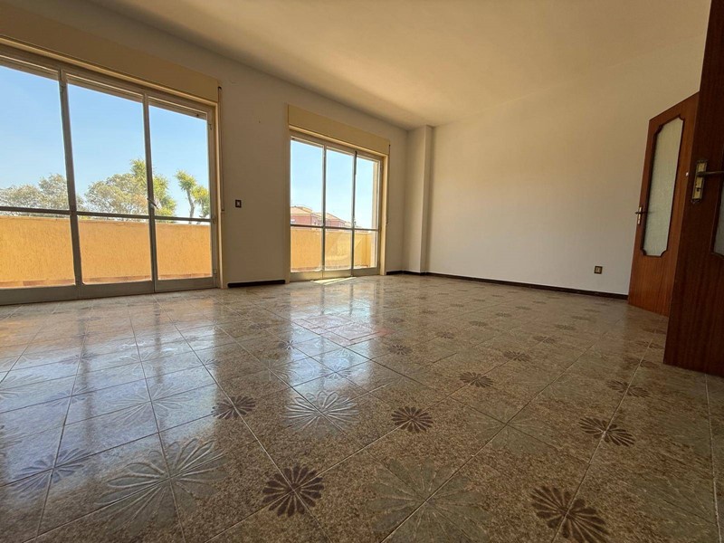 Appartamento in Vendita a Caserta, 239'000&euro;, 185 m²