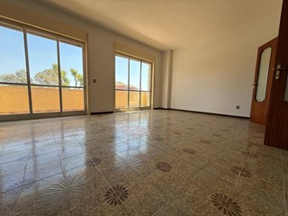 Appartamento in Vendita a Caserta, 239'000&euro;, 185 m²