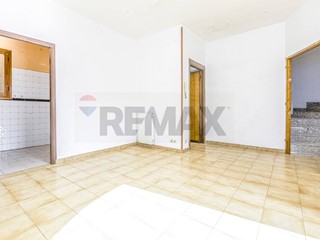 Quadrilocale in Vendita a Roma, 195'000&euro;, 116 m²
