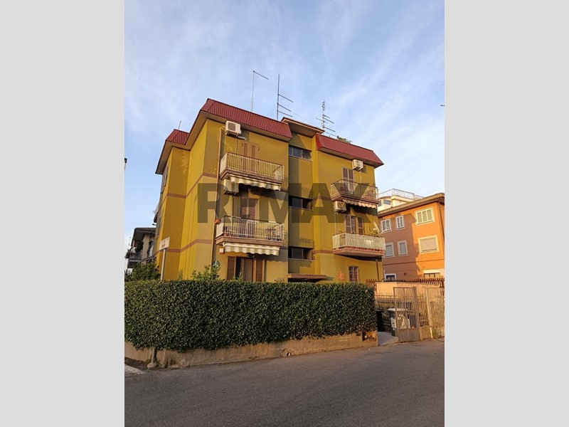 Trilocale in Vendita a Ciampino, 169'000&euro;, 70 m²