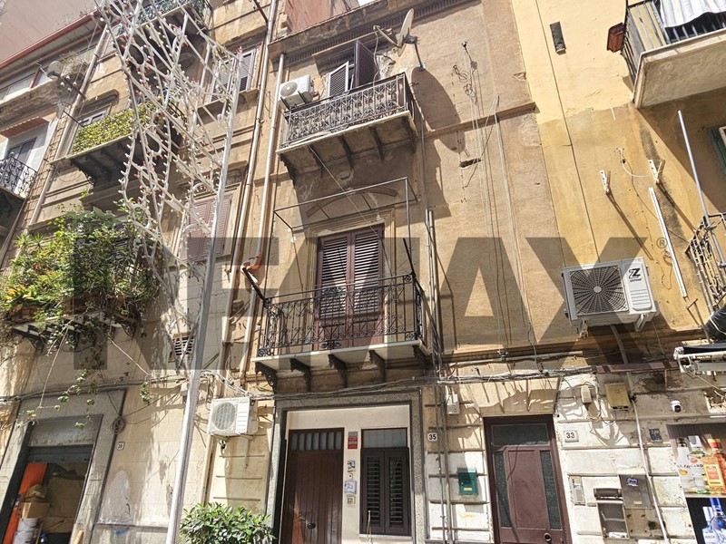 Bilocale in Vendita a Palermo, 75'000&euro;, 44 m²