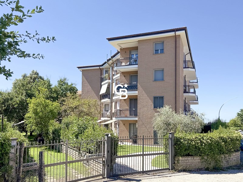 Quadrilocale in Vendita a Viterbo, 248'000&euro;, 134 m²